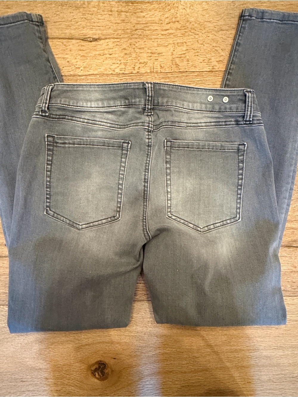 CAbi zip Skinny Jeans in Light Gray Wash #5167 - Picture 6 of 6